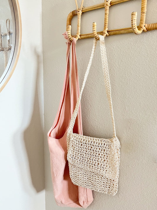 knit purse w/ flap